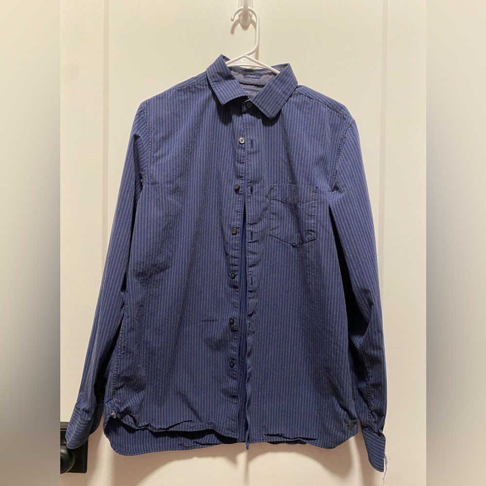 (3/$15) American Eagle Men’s long sleeve button up shirt, Medium